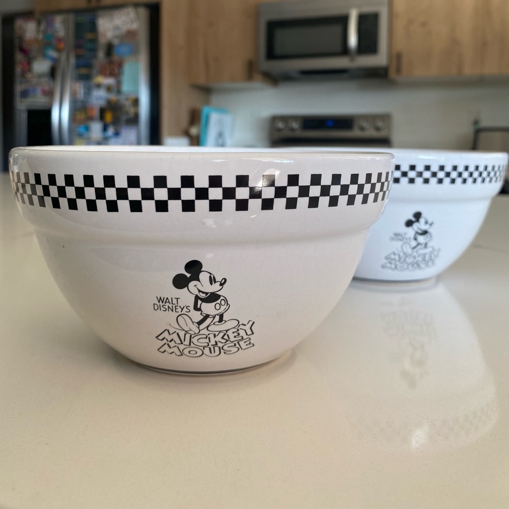 Vintage Rare Disney Mickey Mouse Black White Checkerboard Soup Cereal Bowls (2)